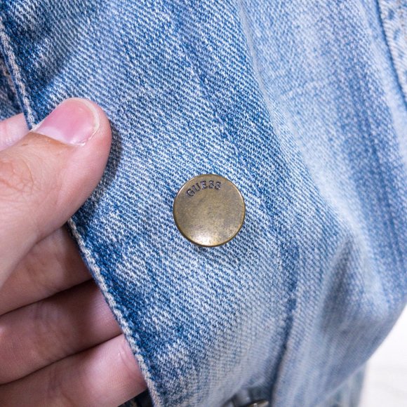 Guess M Sleeveless Jean Jacket Vest Layer Studded Collar Pattern Back Crop Top - Picture 7 of 16